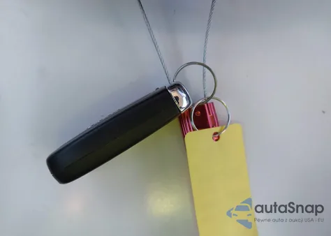 2016 Jeep Renegade Latitude z USA, uszkodzony, nr VIN ZACCJBBT7GPD82139